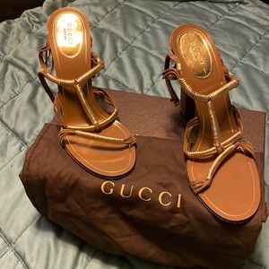 Gucci Heels~Size 40 Like New